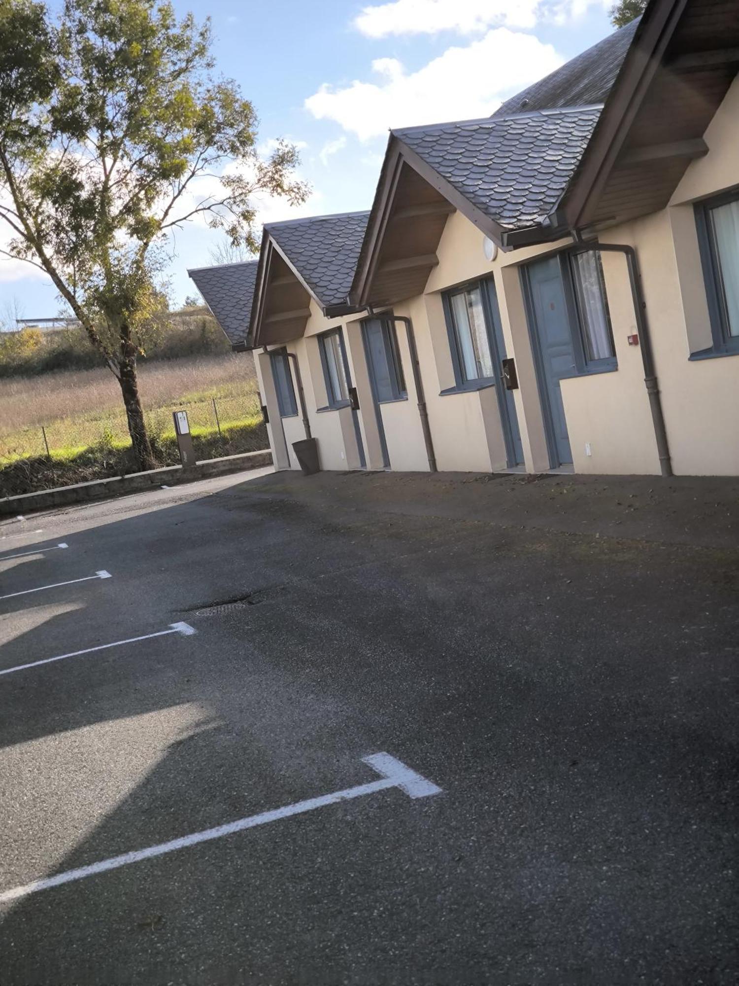 Hotel Le Laury'S Onet-le-Chateau Exterior photo